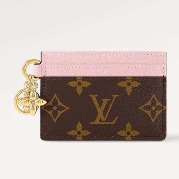 Louis Vuitton Handbags - 🌸🎀 Louis Vuitton charms card holder